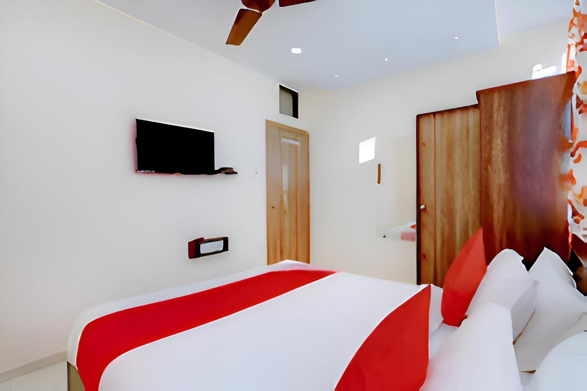 Hotel Blue Leaf Rajkot Eksteriør bilde